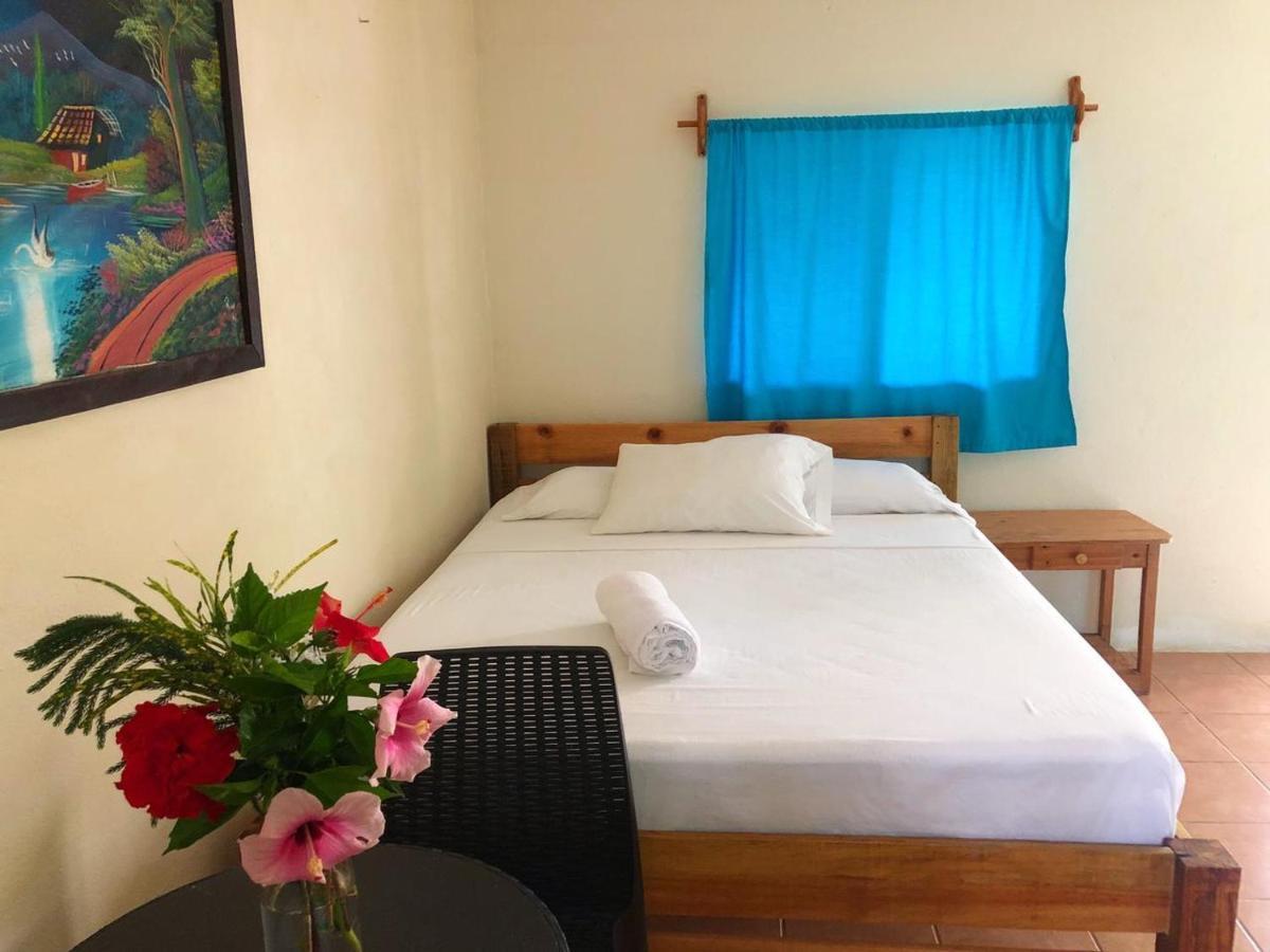 Sunshine Hotel Little Corn Island Εξωτερικό φωτογραφία